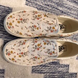 Vans floral slip on sneakers sz 9.5
